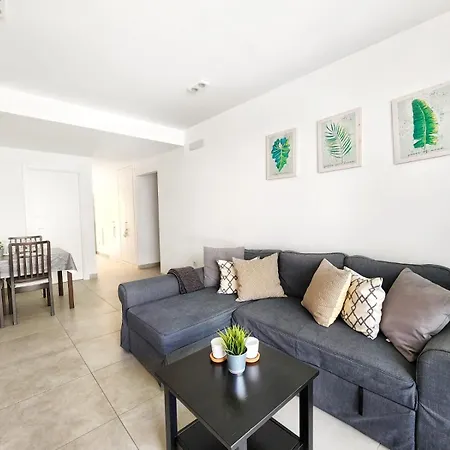 Chill Out Tesoro Apartment