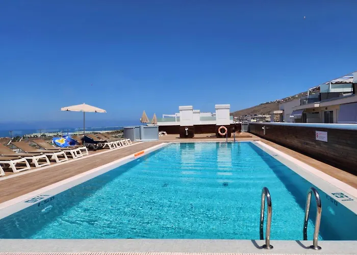 Chill Out Tesoro Апартаменти