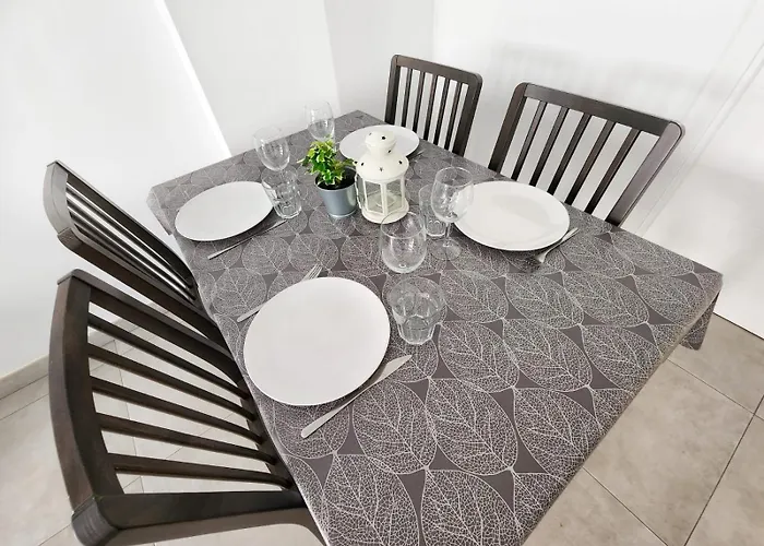 Chill Out Tesoro Апартаменты *